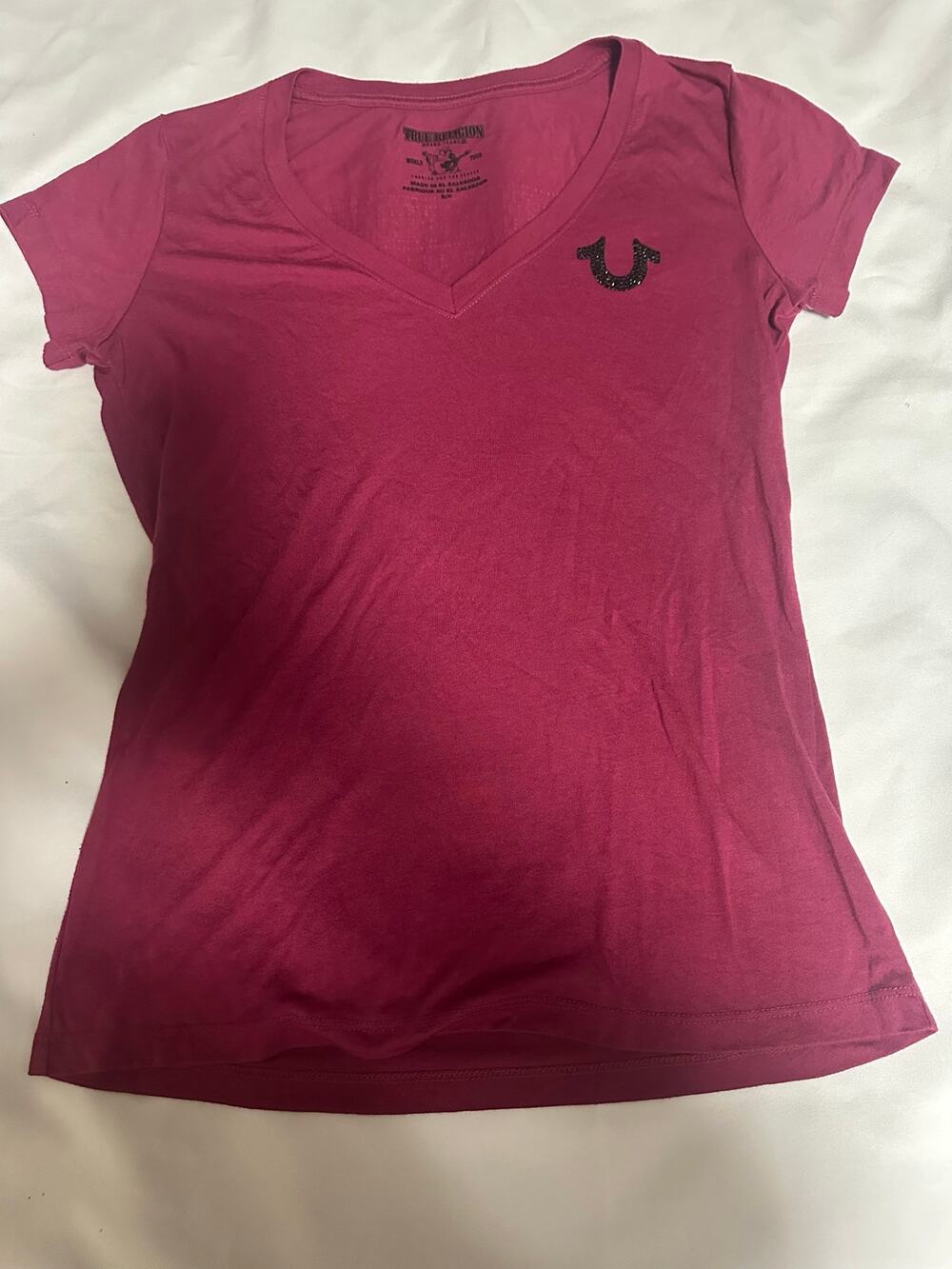 True religion dark pink short sleeve v neck  t-shirt sparkly logo on the back